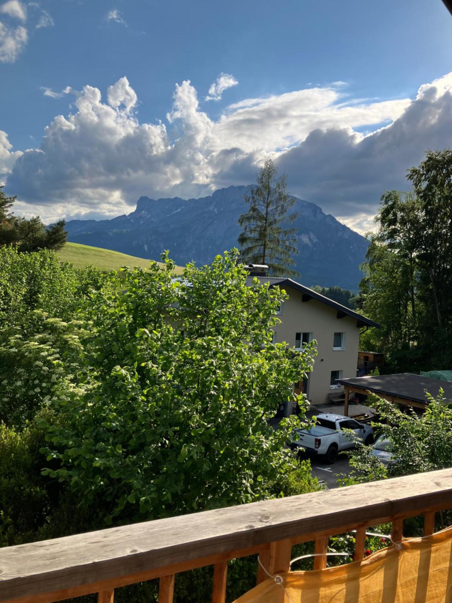 Untersberg Und Festungsblick Lägenhet Puch bei Hallein Exteriör bild